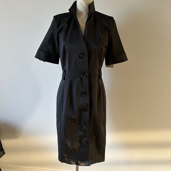 Dress - Picture 1 of 2